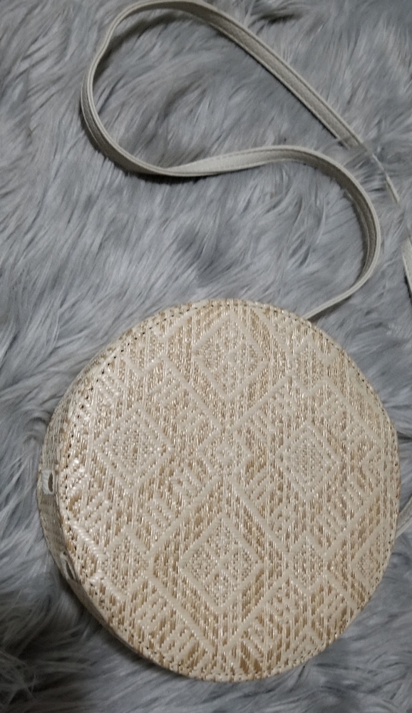Round woven purse,with leather details
